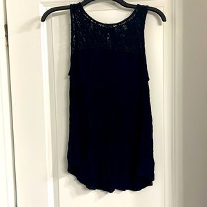Casual tank with lace